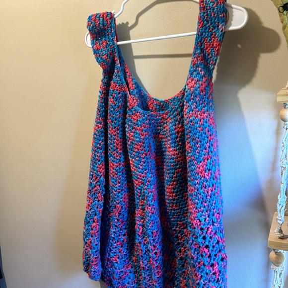 🧶 Crochet Flowy Top 🦋 - Picture 2 of 8